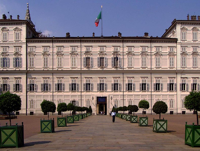 File:Torino palazzo reale (v2).jpg