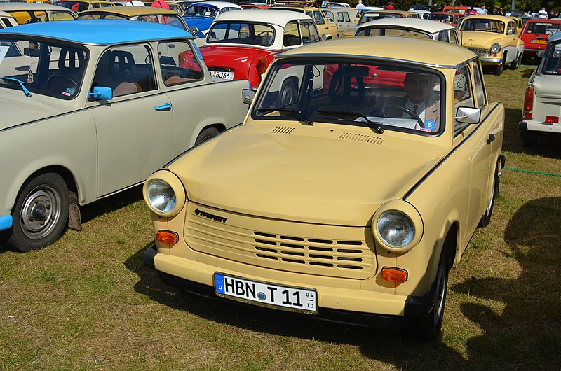 File:Trabant (7906288446).jpg