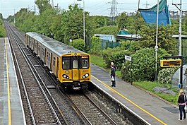 Trajno alvenante, Capenhurst Railway Station (geografo 2987033).jpg