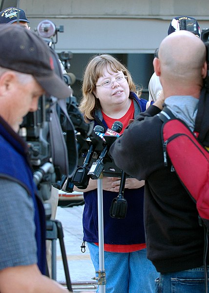 File:US Navy 071218-N-0066L-004 Trudy Lafield, the mother of the teenage girl who was rescued at sea by the crew of the nuclear-powered aircraft carrier USS Ronald Reagan (CVN 76), address the media in front of the ship.jpg