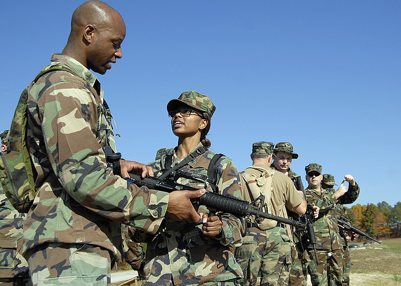 File:US Navy 081107-N-0194K-109 Mass Communication Specialist 2nd Class Ja'lon Rhinehart teaches Yeoman 2nd Class Rosilyn Bowie M16 rifle fundamentals.jpg