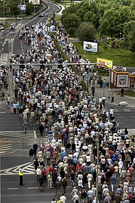 Procession in Wroclaw, 2009. Uroczystosc Najswietszego Ciala i Krwi Panskiej (3617619206).jpg