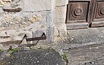 Miniatuur voor Bestand:Uzerche - Eglise Sainte-Eulalie - Gratte-pied.jpg