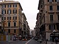 Italiano: Via Roma a Genova. Sulla sinistra gli scavi per il prolungamento della metropolitana tra De Ferrari e Brignole.