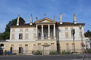 La Villa Foscarini Rossi (it) à Stra.