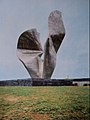 Denkmal des Sieges der Einwohner Slawoniens (1957–68) Standort: Kamenska, Blažuj-Berg (1992 gesprengt)