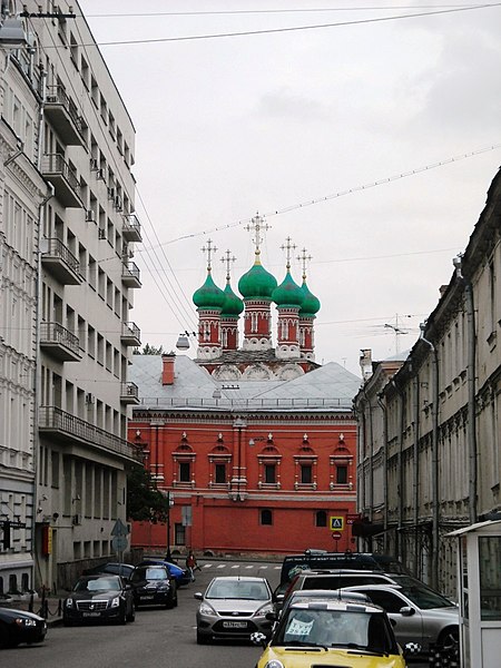 File:Vysokopetrovsky Monastery, 2010 01.jpg