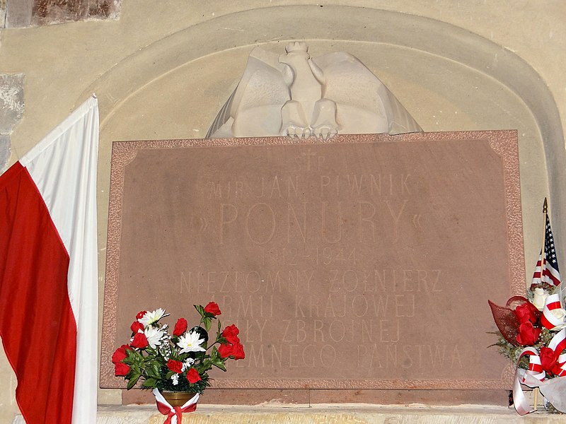 File:Wąchock Monastery – Commemoration of John Piwnik - 02.jpg