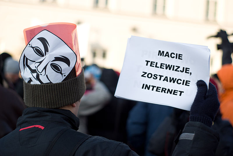 File:Warszawa, Pałac Prezydencki, protest ACTA 03.jpg