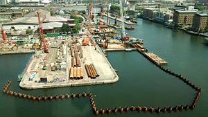 Wood Wharf under construction on 8 July 2015 Wood Wharf, 8 July 2015.jpg