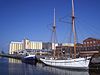 Östra Havn i Lidköping, set fra Järnvägsbron, den 9 maj 2006. 
 JPG