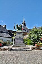 Poilu et Marin à l'écu (monument aux morts)