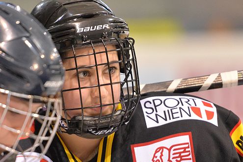 Elite Women’s Hockey League Aisulu Almaty - EHV Sabres Wien am 24. Jänner 2016 in Wien