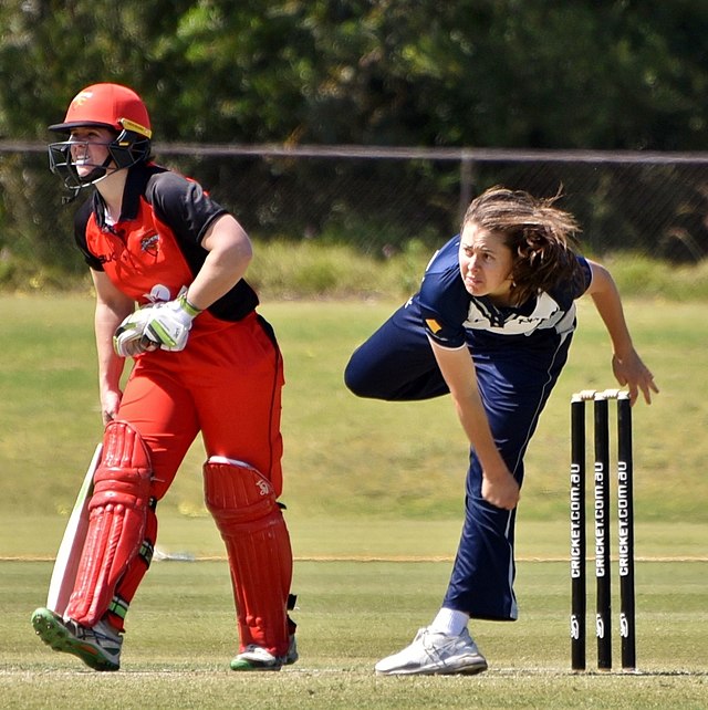 Strano bowling for Victoria, 2018