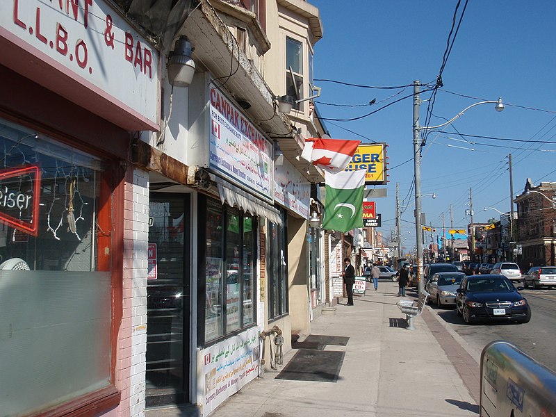 File:31 Gerrard Street, Toronto.jpg