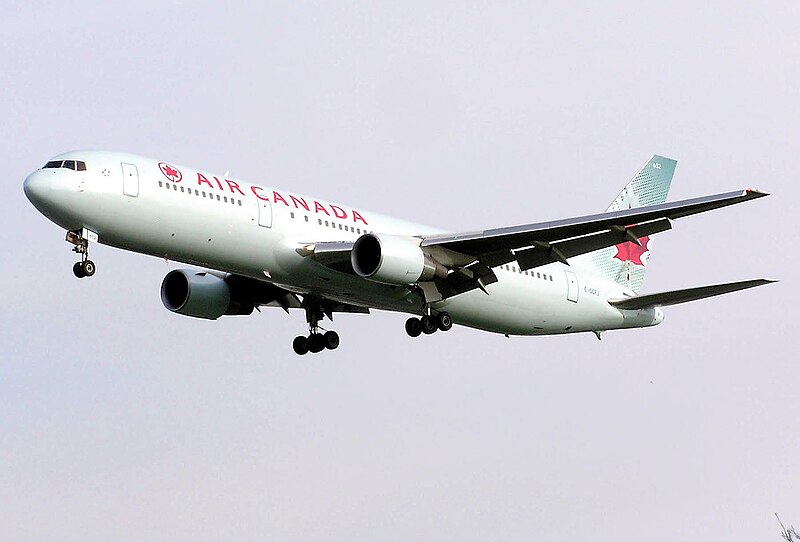 File:Air Canada B767-300ER (C-GGFJ) landing at London Heathrow Airport (2).jpg