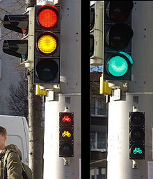 A traffic light in Germany turning from red to green. Ampel-Kassel-02.jpg