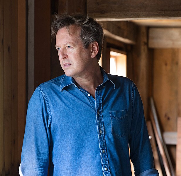 File:Artist Doug Aitken.jpg