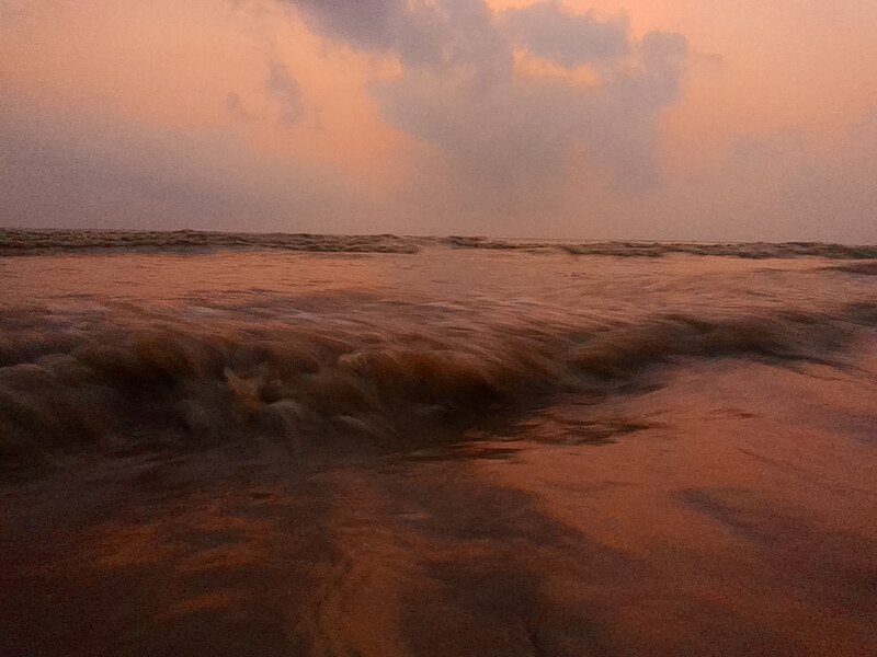 File:Bay of Bengal, taken from Haringhata.jpg