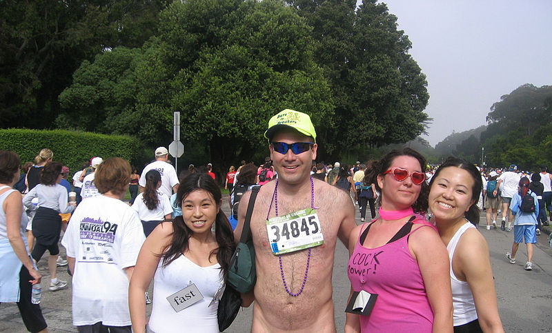 File:Bay to Breakers 2005. (14100378).jpg