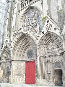 Tập_tin:Bayeaux_Cathedral_Entry_1a.jpg