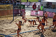 Deutsch: Beachhandball bei den Olympischen Jugendspielen 2018; Tag 3, 10. Oktober 2018; Mädchen, Vorrunde, Gruppe B - Niederlande-Argentinien 2:0 English: Beach handball at the 2018 Summer Youth Olympics at 10 October 2018 – Girls Preliminary Round Group B‎ – Netherlands-Argentina 2:0