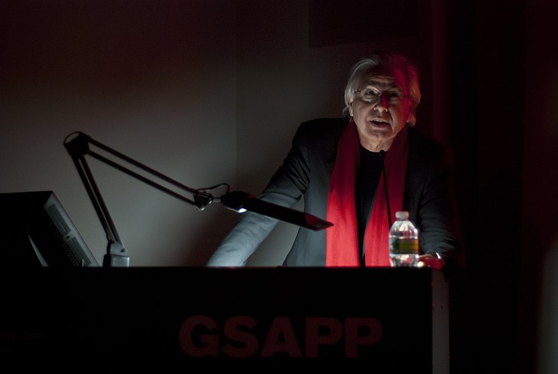 File:Bernard Tschumi at GSAPP.jpg