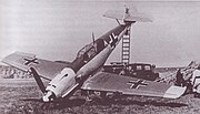 離着陸事故に見舞われたBf109E。簡素なテーパー翼の前縁の翼端部分から自動スラットが出ている。