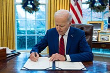 Biden signing the Speak Out Act into law Biden signing the Speak Out Act.jpg