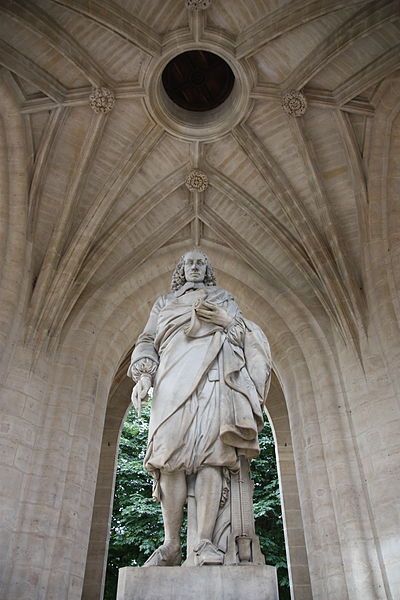File:Blaise Pascal under Saint-Jacques Tower.JPG