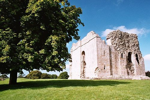 Bowes Castle - geograph.org.uk - 1060655.jpg