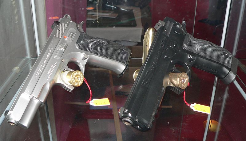 File:CZ-75-p1030072.jpg