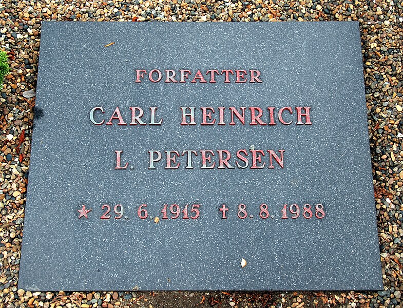 File:Carl Heinrich Petersen (gravestone).jpg