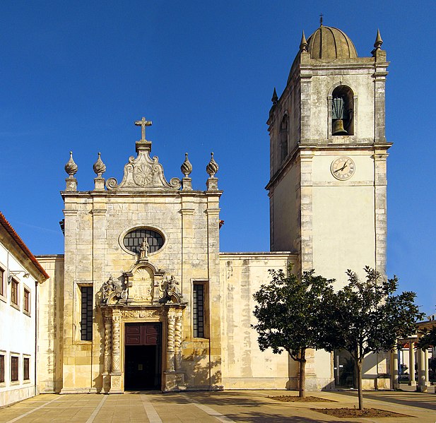 File:Catedral da Sao Domingos Aveiro.jpg