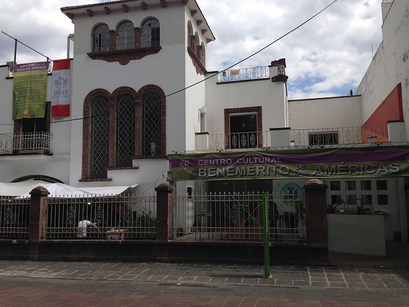 File:Centro Cultural Benemérito de las Américas en Coyoacán.JPG