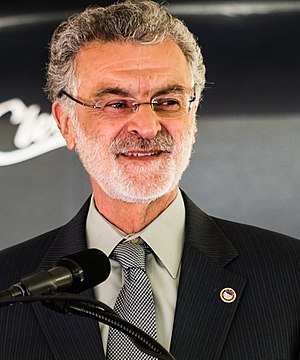 Cleveland Mayor Frank Jackson (47929591013) (a).jpg