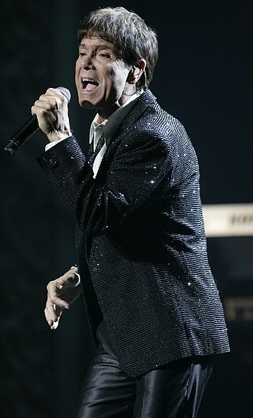 File:Cliff Richard (8455850322).jpg