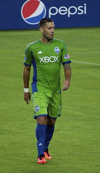 Dempsey playing for the Seattle Sounders in 2014