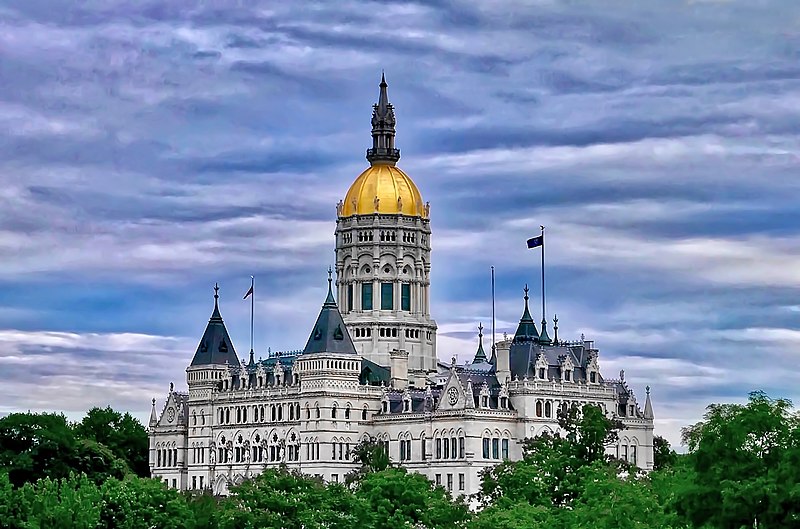 File:Connecticut State Capitol in Hartford.jpg