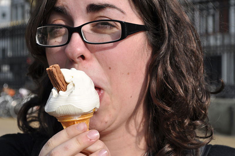 Tập tin:Cornish ice cream.jpg