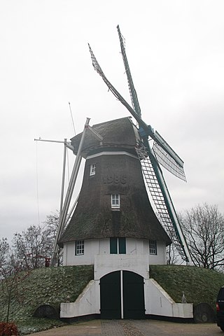 <span class="mw-page-title-main">De Hondsrug, Weerdinge</span> Smock mill in Drenthe, Netherlands