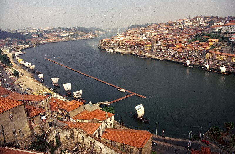 File:Douro River in Porto Portugal 1994.jpg