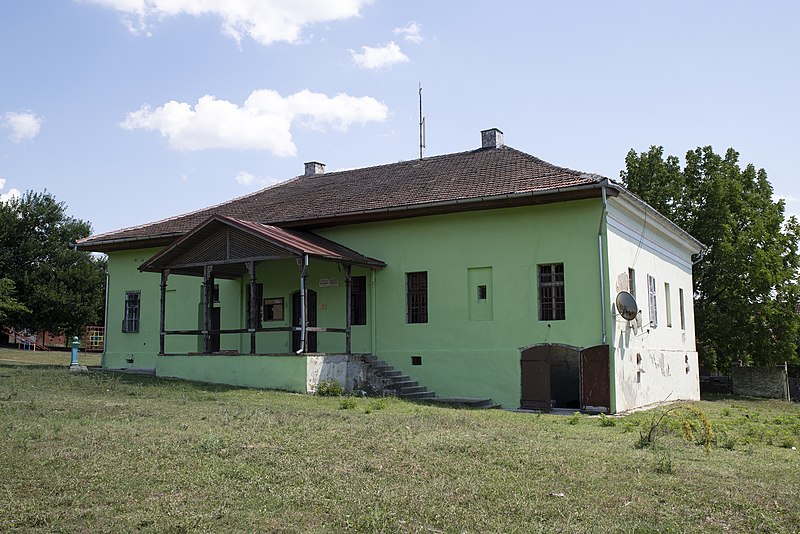 File:Dvorac Barona Jovanovića, Sočica 04.jpg