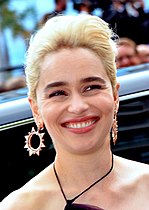 Emilia Clarke Cannes 2018.jpg