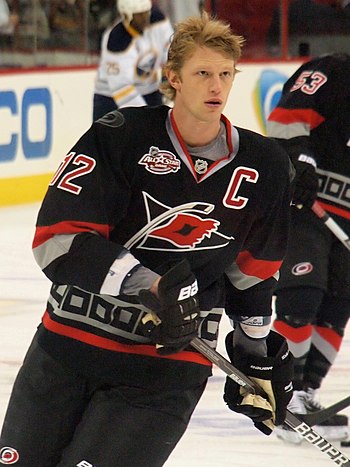 English: Eric Staal Nederlands: Eric Staal