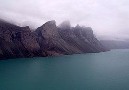 Fjord in het noorden van Baffin Island, Nunavut.jpg