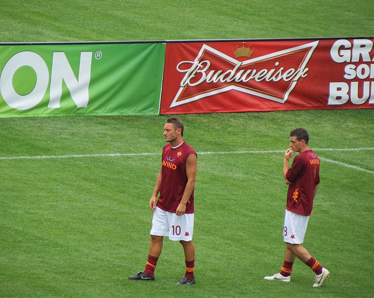 File:Francesco Totti Alessandro Florenzi.jpg