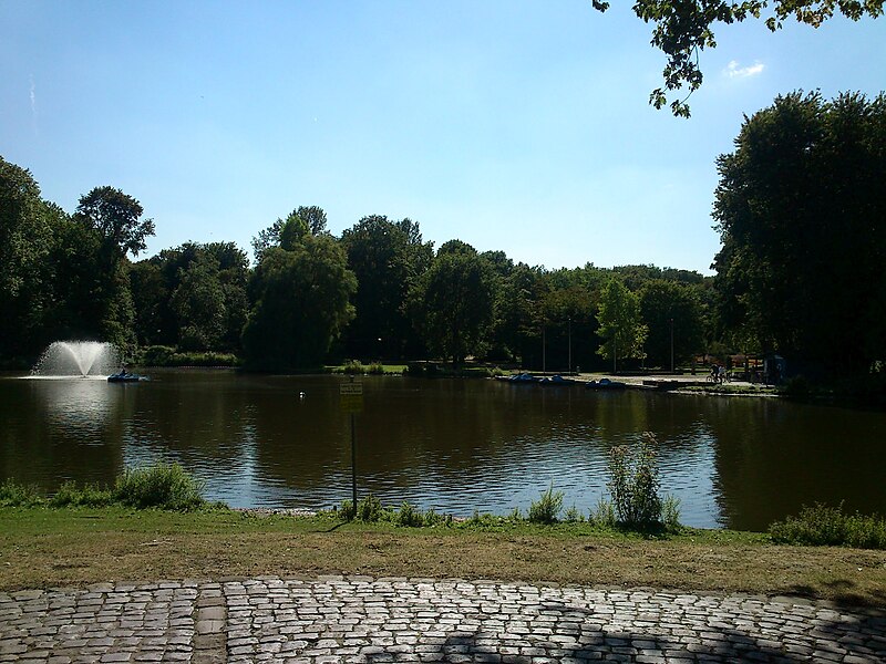 File:Fredenbaumpark, Dortmund - panoramio.jpg