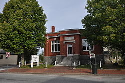 FreeportME FormerCarnegieLibrary.jpg