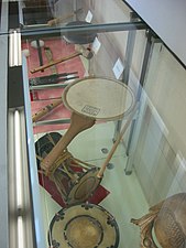 Sebuah uchiwa-daiko.